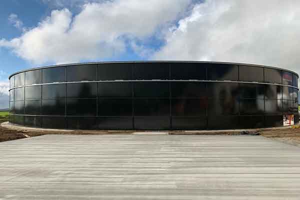 Glass fused to steel tank installation 3